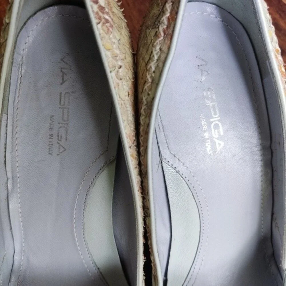 Via Spiga Italy genuine leather snakeskin textured floral pumps 10M